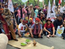 Masyarakat Adat dan Mahasiswa tuntut DPRD Sahkan PERDA Adat