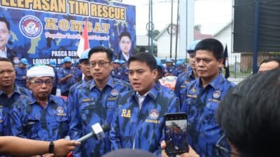 Ricky Anthony: KOMBAT Salurkan 100 Ton Beras dan Ribuan Paket Bahan Pangan